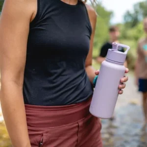 Illys Plastic Water Bottle, 1L / 32oz with